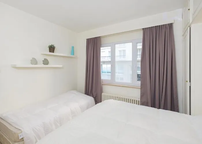 Lecomte - The Dune House 122 *