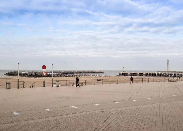 Lecomte - The Dune House 122